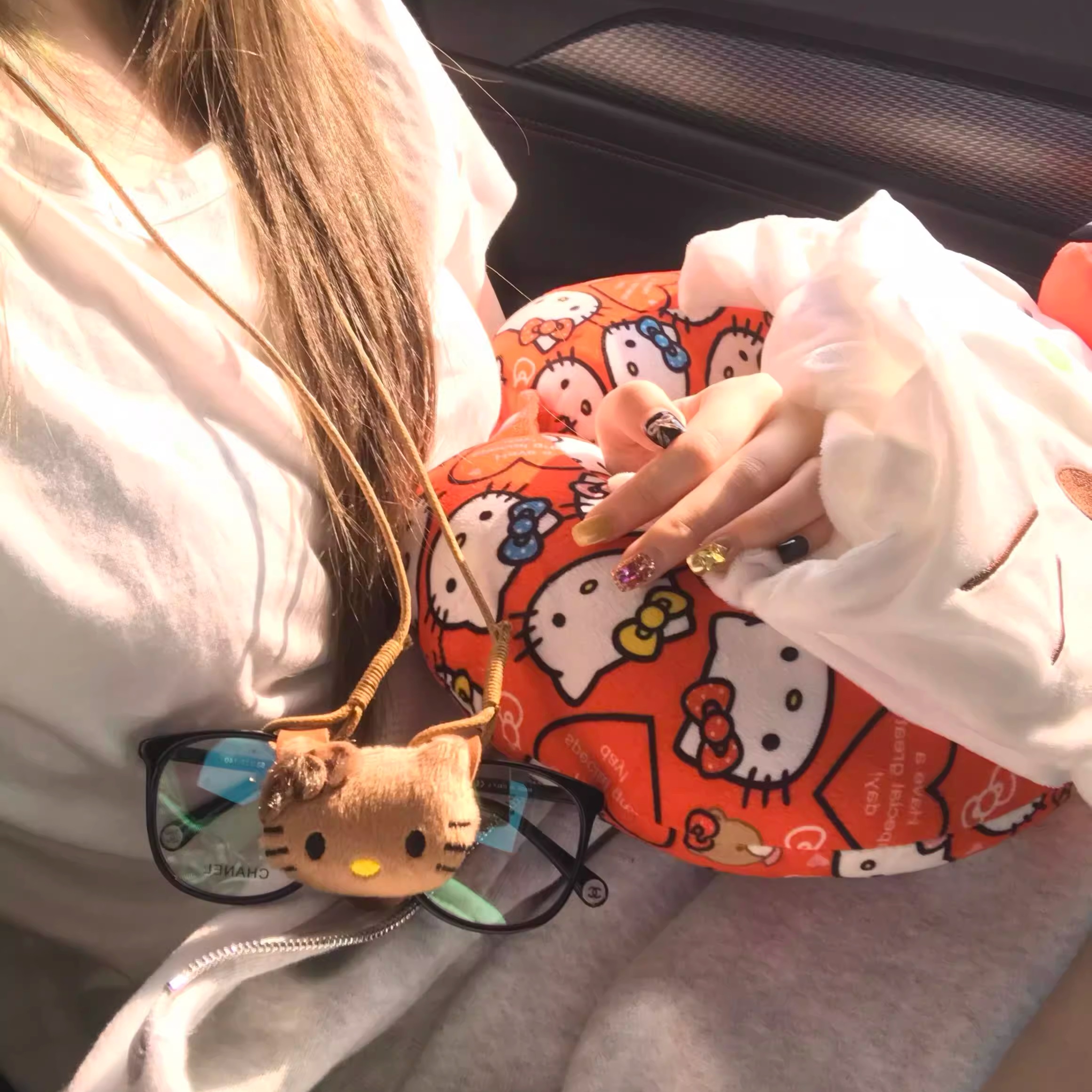 Hello Kitty U Shaped Neck Pill - огляд і ціна Car Accessories For Road Trip