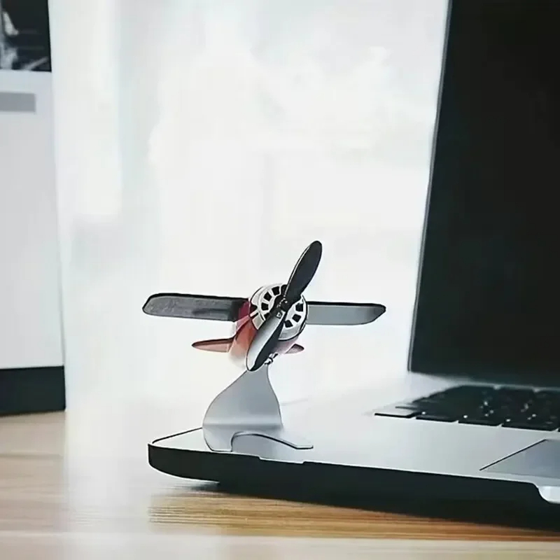 Solar Airplane Creative Men's  - огляд і ціна Car Accessories Girl